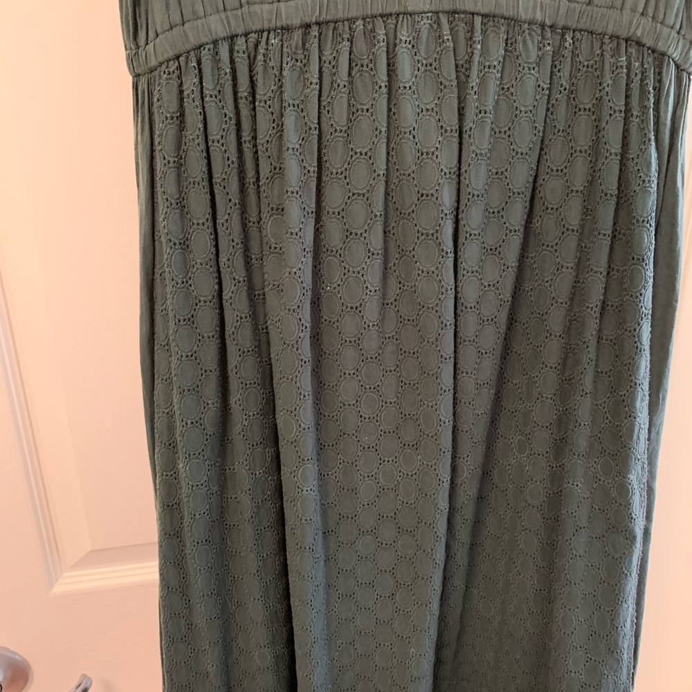 Dress by a Common Thread- size medium - Picture 5 of 8